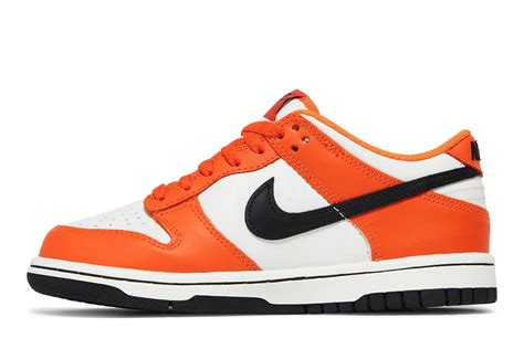 dunk low halloween 2022